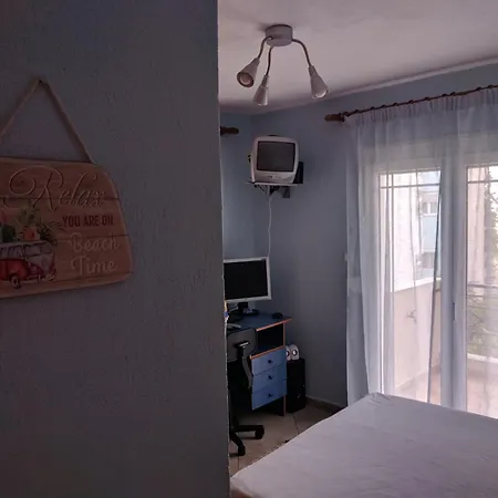 Prinos Apartment *