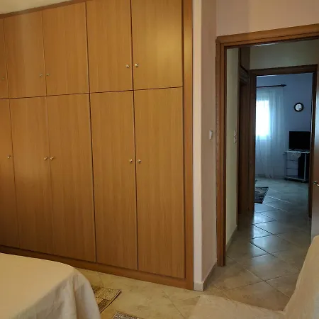 Prinos Apartment Apartman