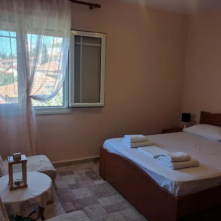 Apartman Prinos Apartment *